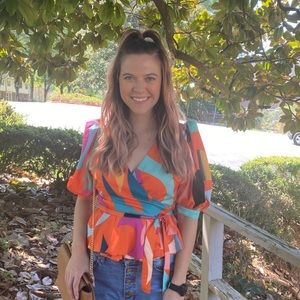 Puff sleeve wrap top